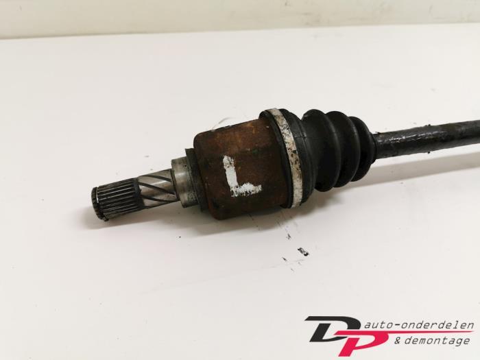 Aandrijfas links-voor van een Nissan Micra, Gebruikt, -, -, Ophalen of Verzenden