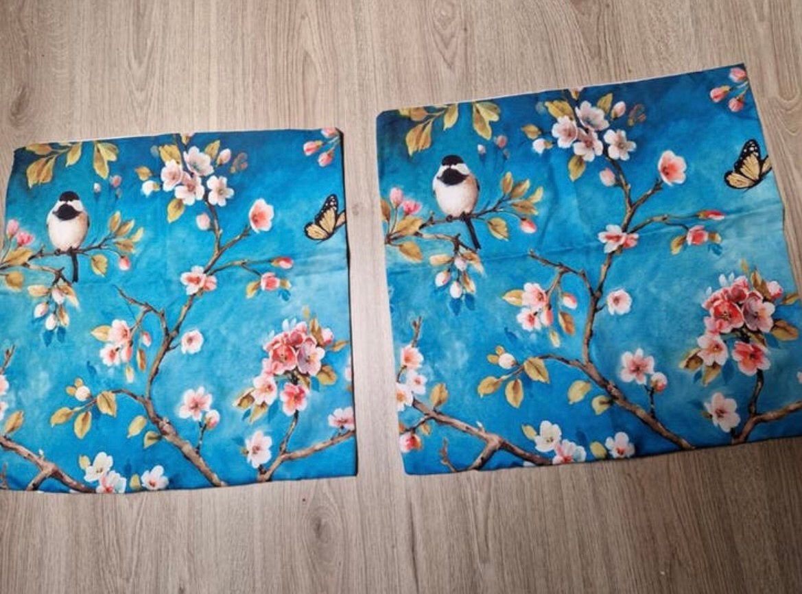 Kussenhoezen met bloesem vogel en vlinder, Ophalen, Zo goed als nieuw, Vierkant
