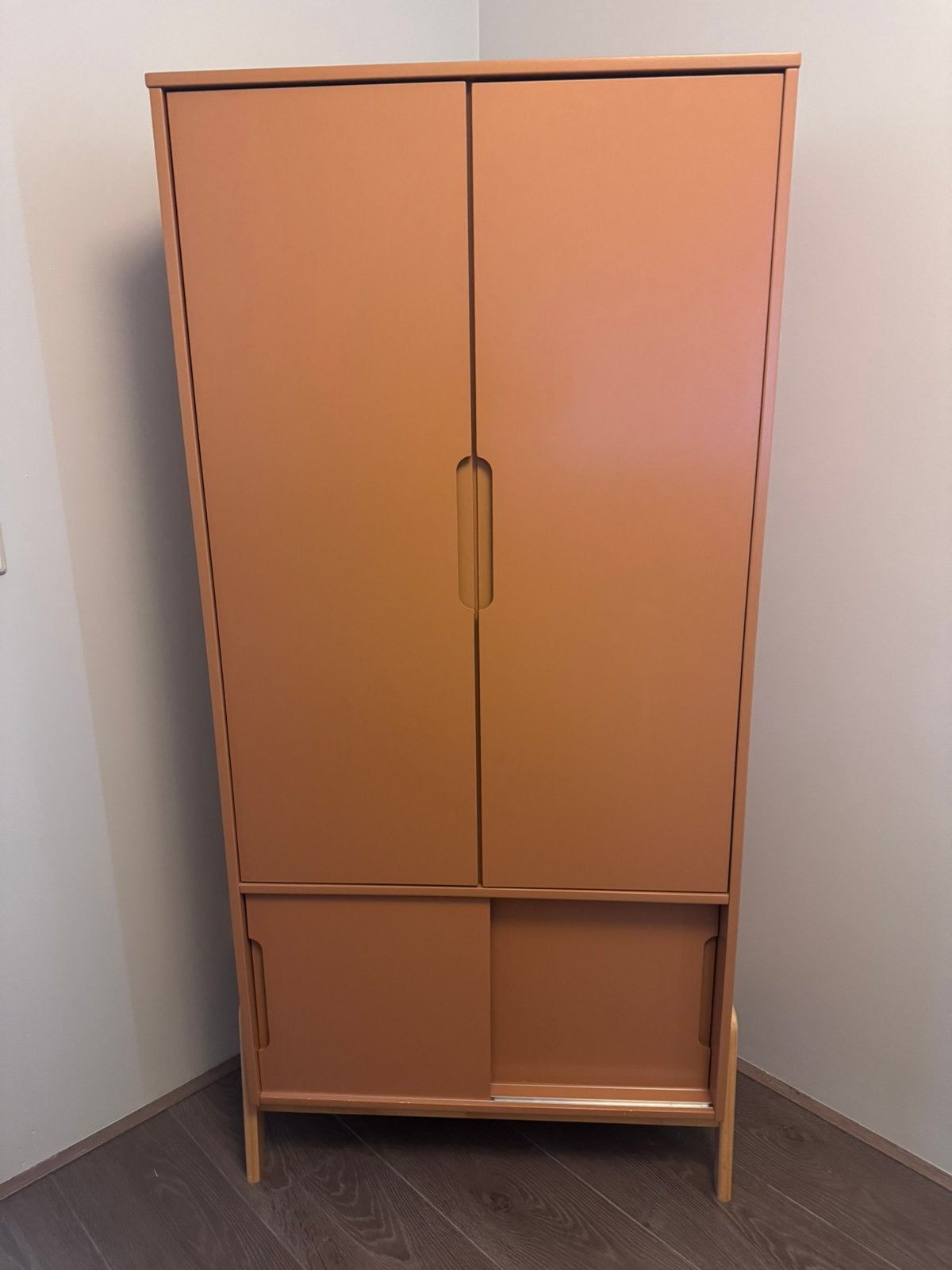 Kleding kast kinderkamer, Ophalen, Zo goed als nieuw