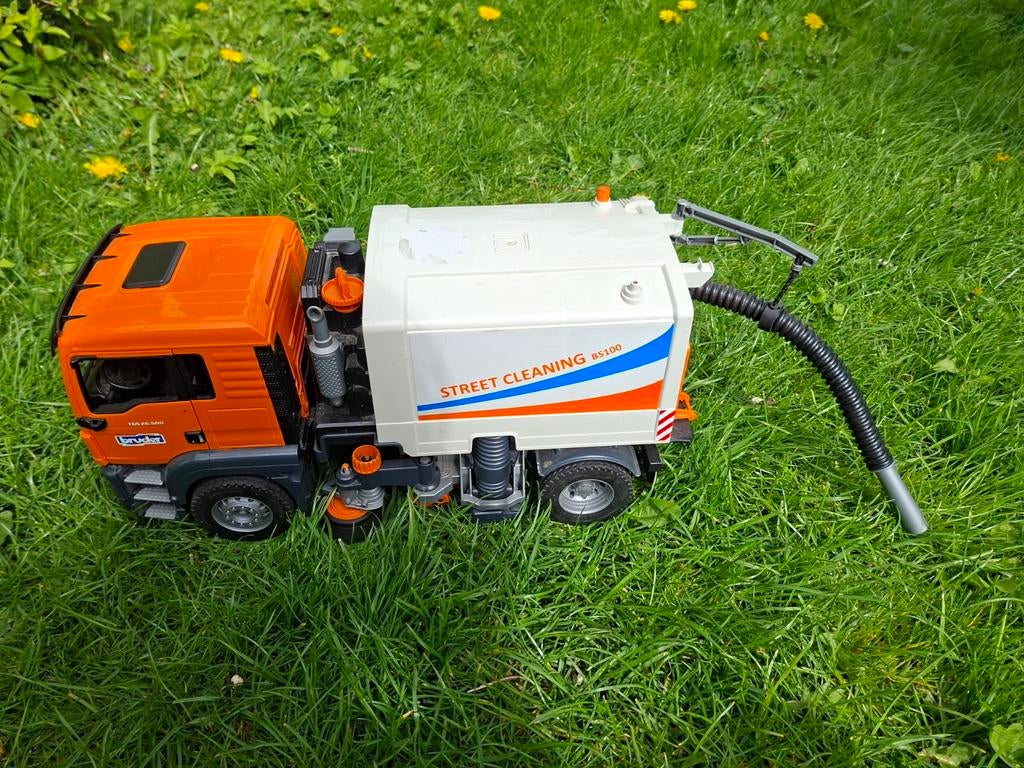 Bruder Streetcleaning BS100 Speelgoed Straatveger, Ophalen of Verzenden, Gebruikt