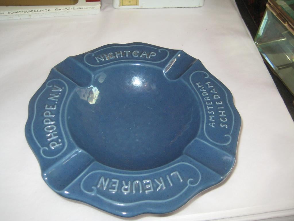 asbak hoppe (vlgnr 17) nigthcap likeuren amsterdam/schiedam, Verzamelen, Glas en Borrelglaasjes, Ophalen of Verzenden, Zo goed als nieuw
