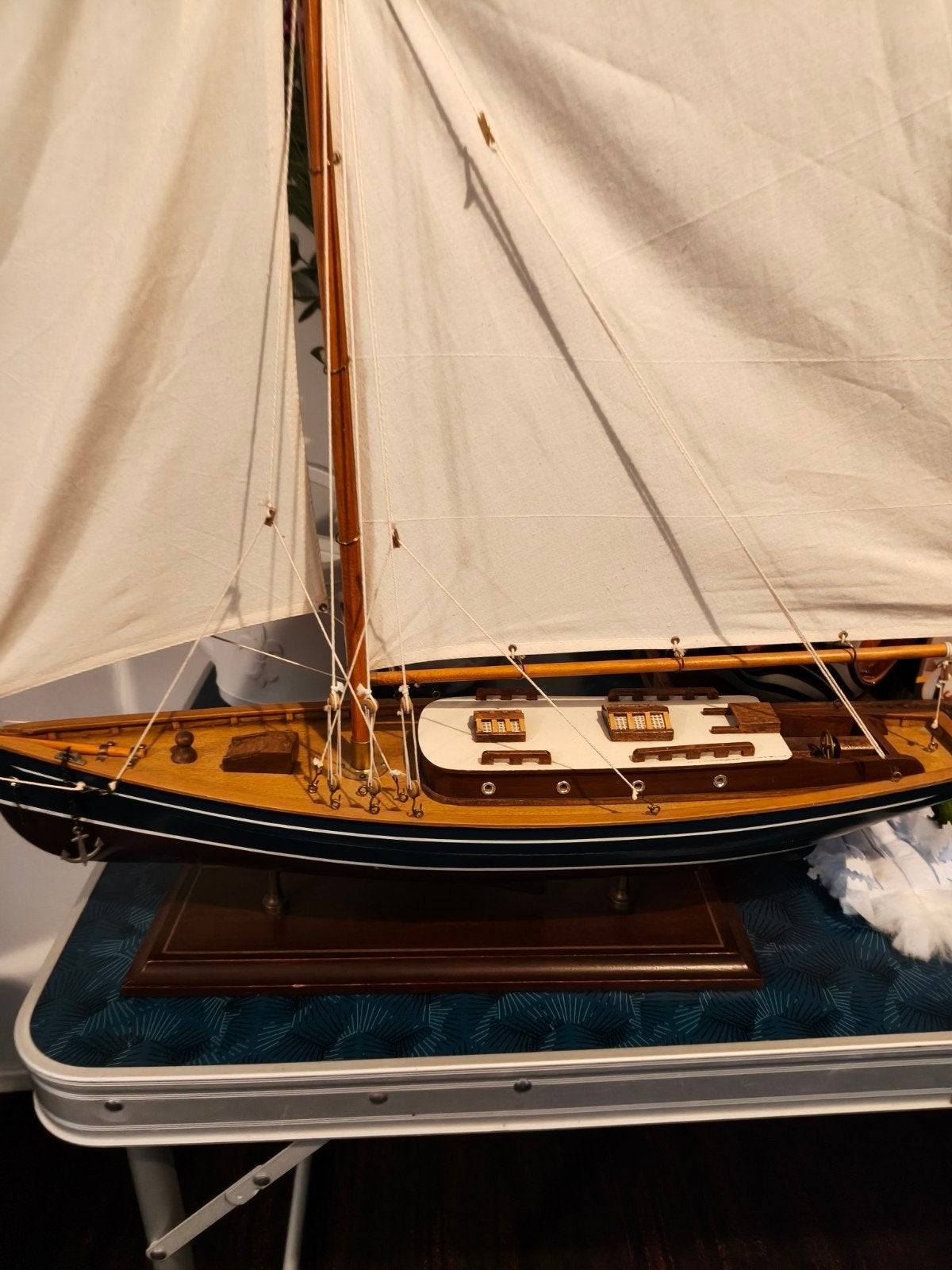 Prachtig gedetailleerd scheepsmodel van een zeiljacht, Ophalen of Verzenden, Zo goed als nieuw, Groter dan 1:32, Overige merken