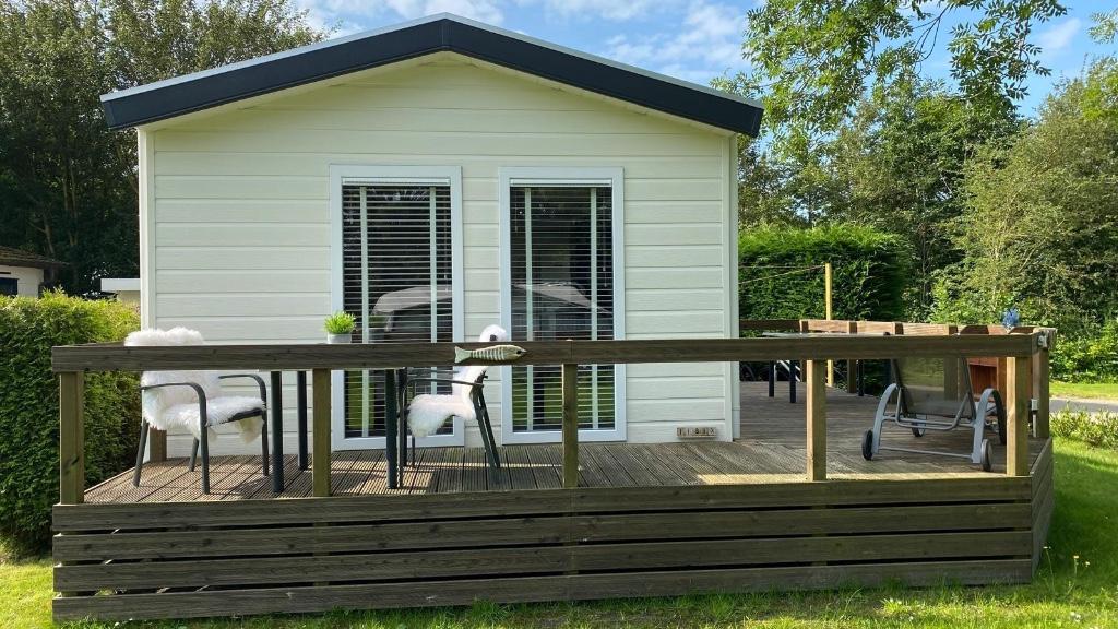 Chalet Kunststof, CV  incl.transport NL of met staanplaats♦️, Tot en met 4
