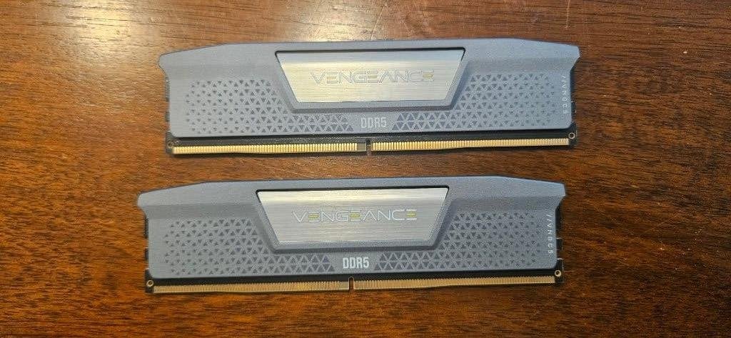 Corsair Vengeance 32GB DDR5-6000 (2x16GB) CL38, 32 GB, Ophalen of Verzenden, Zo goed als nieuw, Desktop