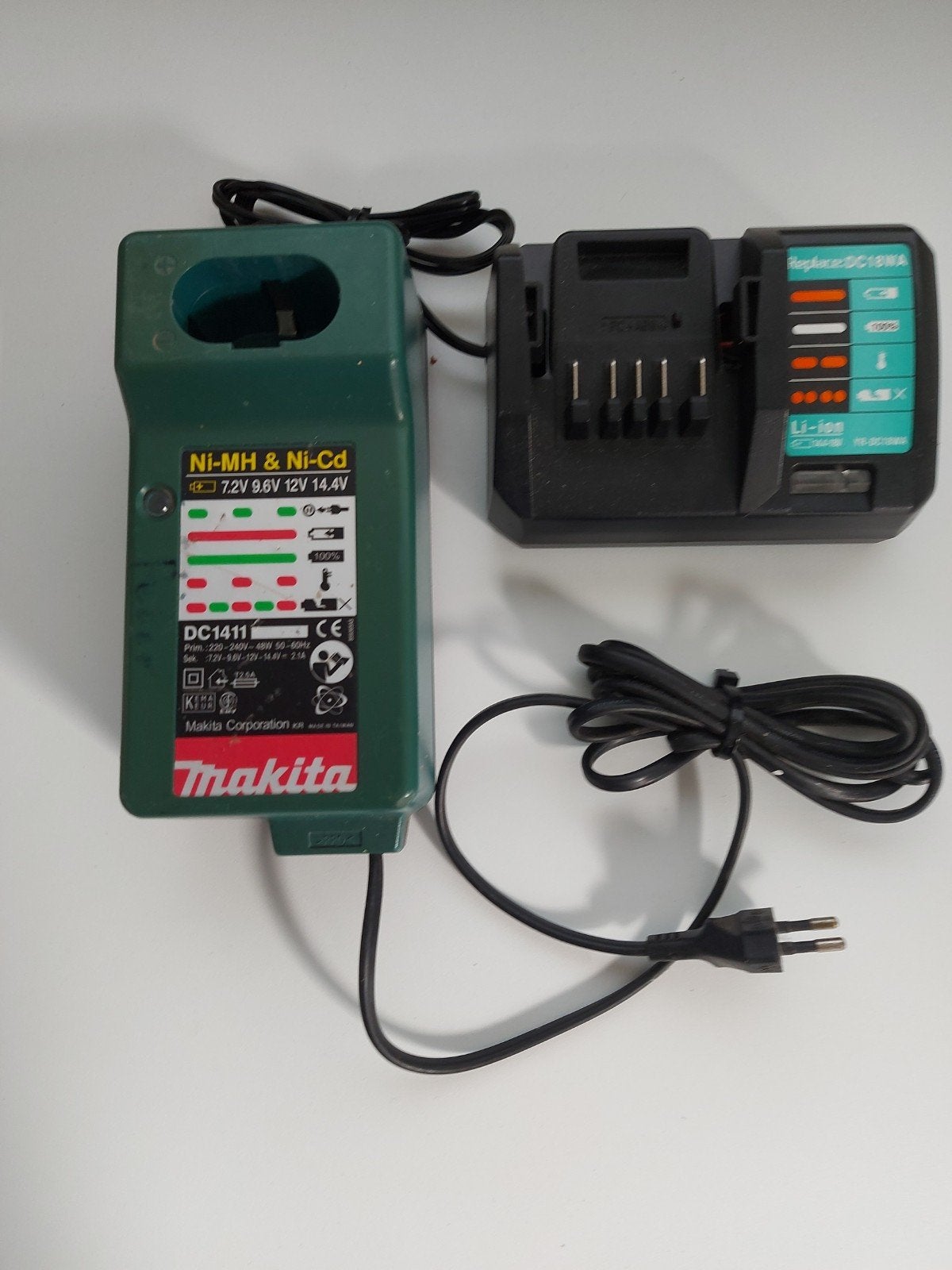 MAKITA  accu laders( Ni - MH & Ni - Cd) &( DC 18WA), Ophalen of Verzenden, Gebruikt