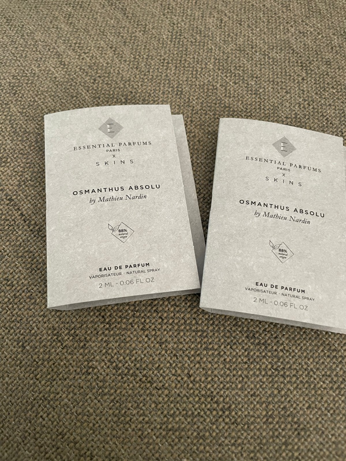 Essential Parfums Osmanthus Absolu Samples (2x2ml), Ophalen of Verzenden, Nieuw