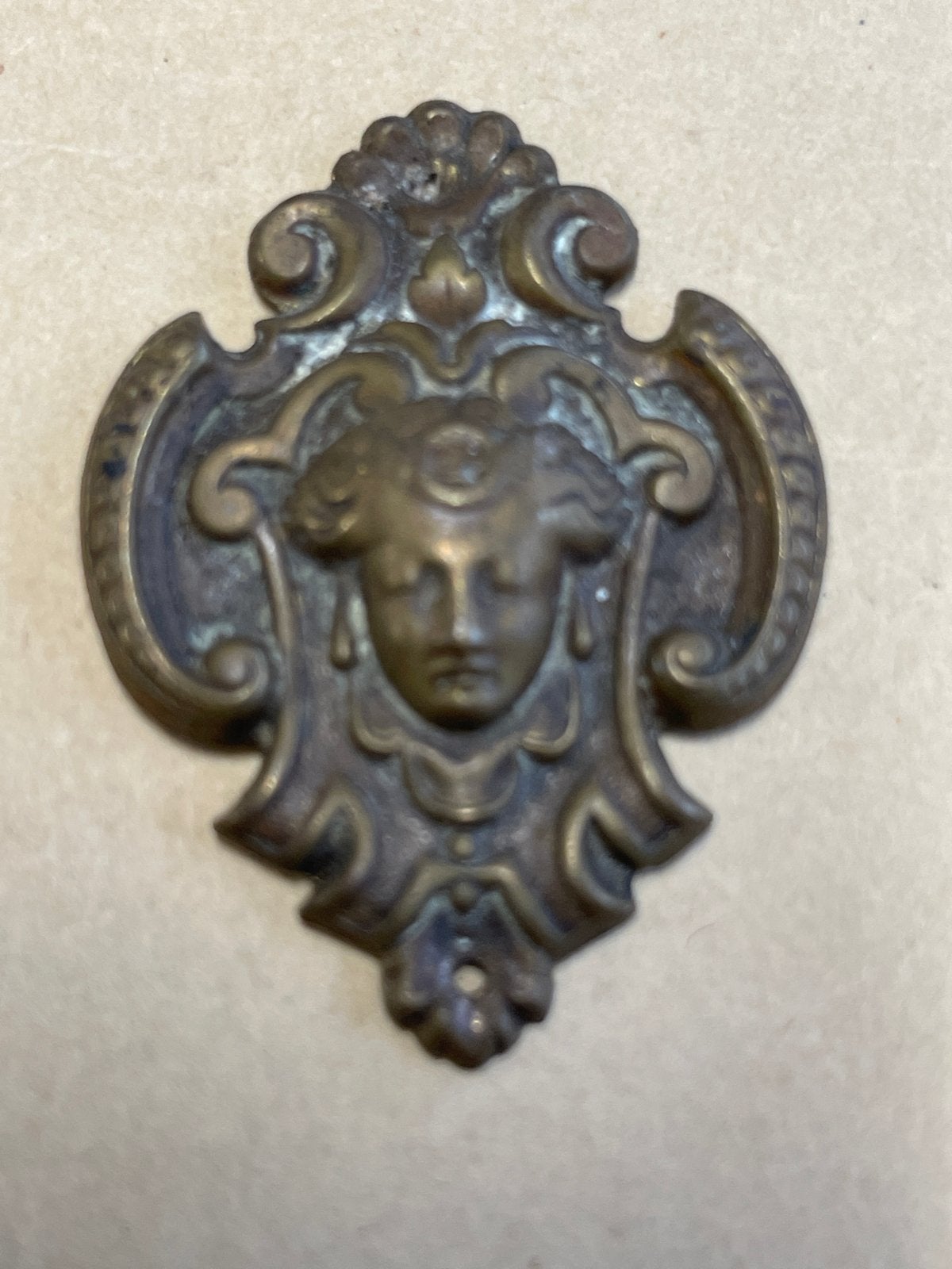 Antiek bronzen ornament met gezicht, Ophalen of Verzenden
