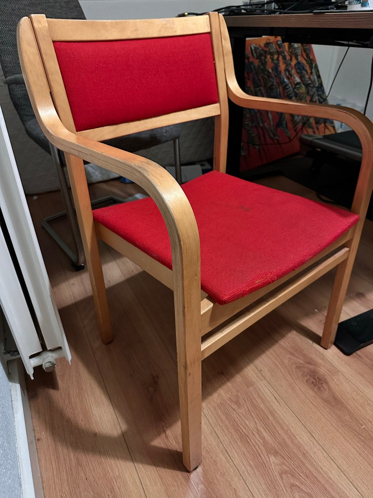 Vintage ASKO stoel - Made in Finland - Hout en Rood Stof, Ophalen, Gebruikt, Eén, Rood
