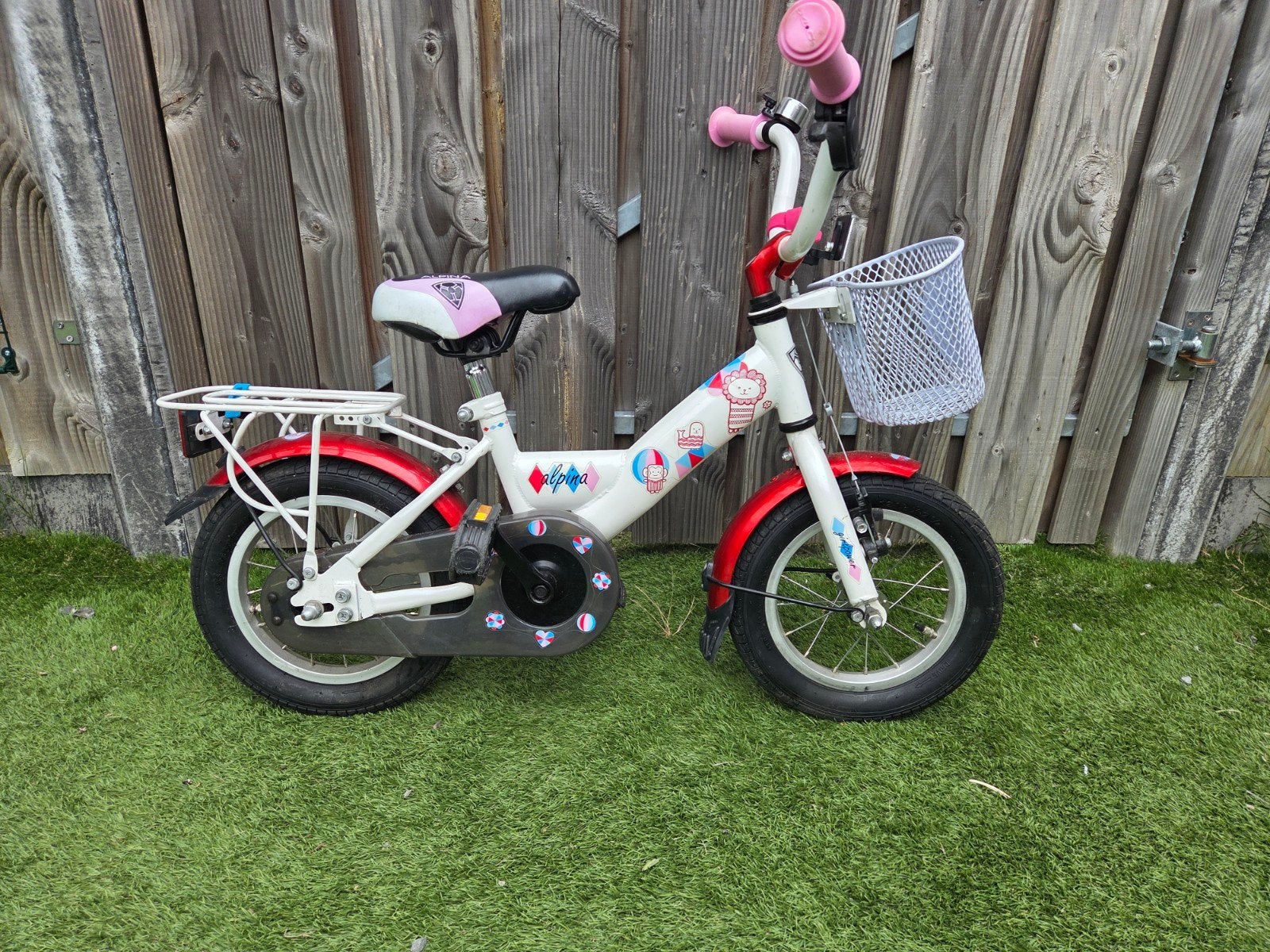 Alpina kinderfiets 12 inch met zijwieltjes, Fietsen en Brommers, Fietsen | Kinderfietsjes, Ophalen, Terugtraprem, Zijwieltjes