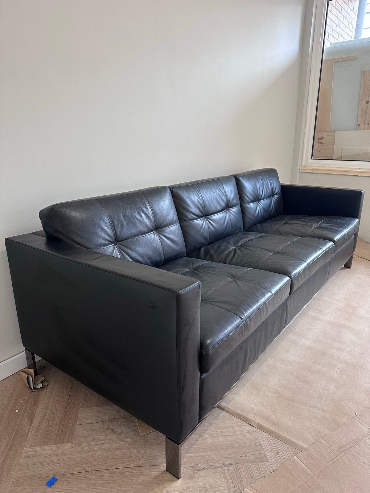 Foto 7 van Walter Knoll Foster 502 driepersoonsbank zwart leer