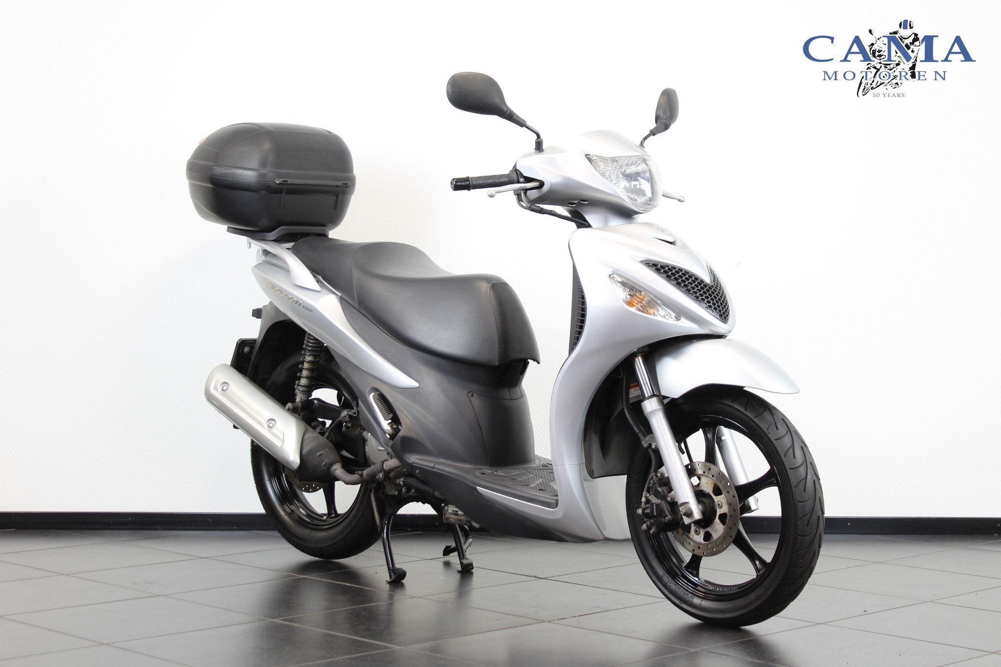 Suzuki Sixteen 150 (bj 2009), Motoren, Scooter, Gebruikt, Particulier