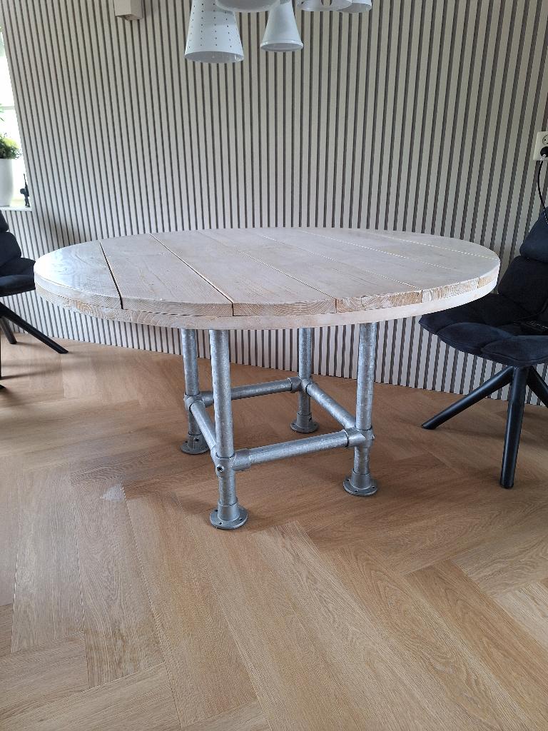 zware steigerhouten tafel van steigerbuizen, Ophalen, Gebruikt, Rond, Vijf personen of meer