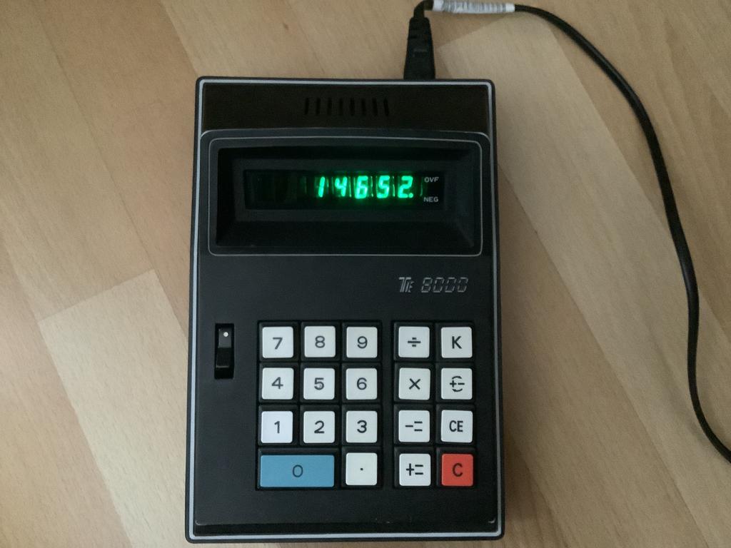TE8000 v&d vintage vfd nixie?  tubes rekenmachine calculator, Ophalen, Gebruikt