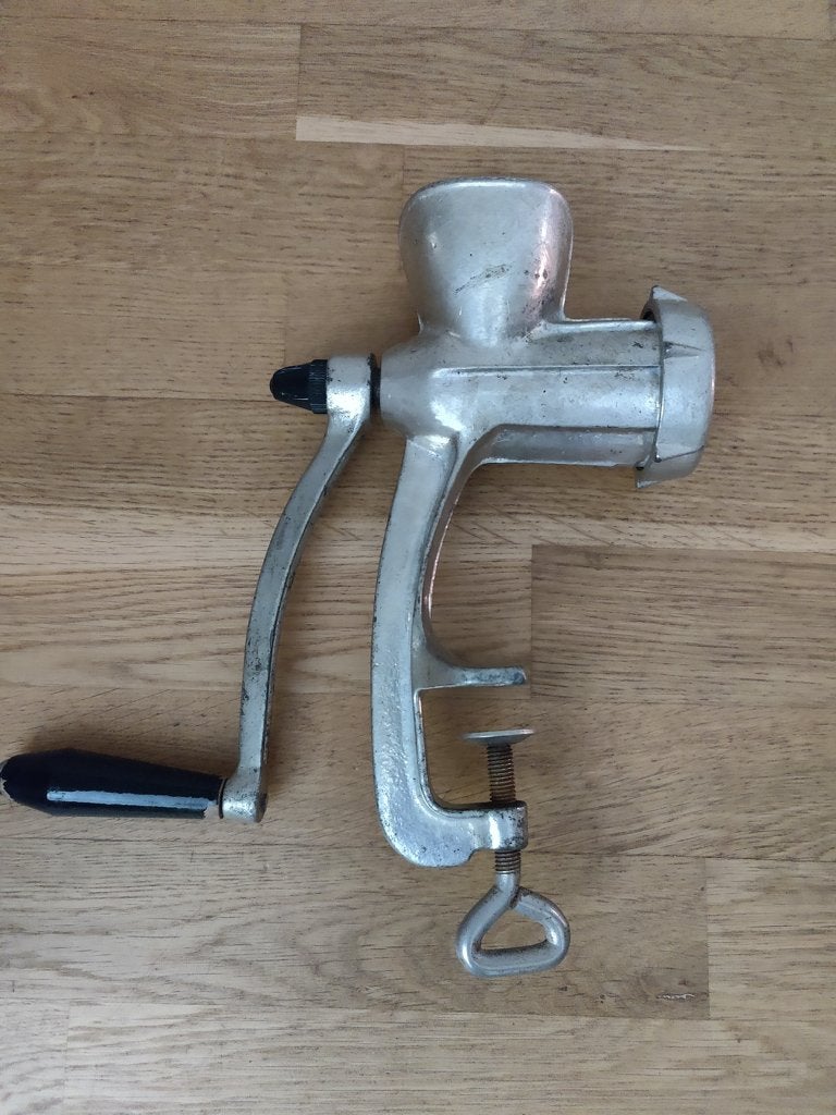 Vintage vleesmolen/gehaktmolen SWM (model 5), Ophalen