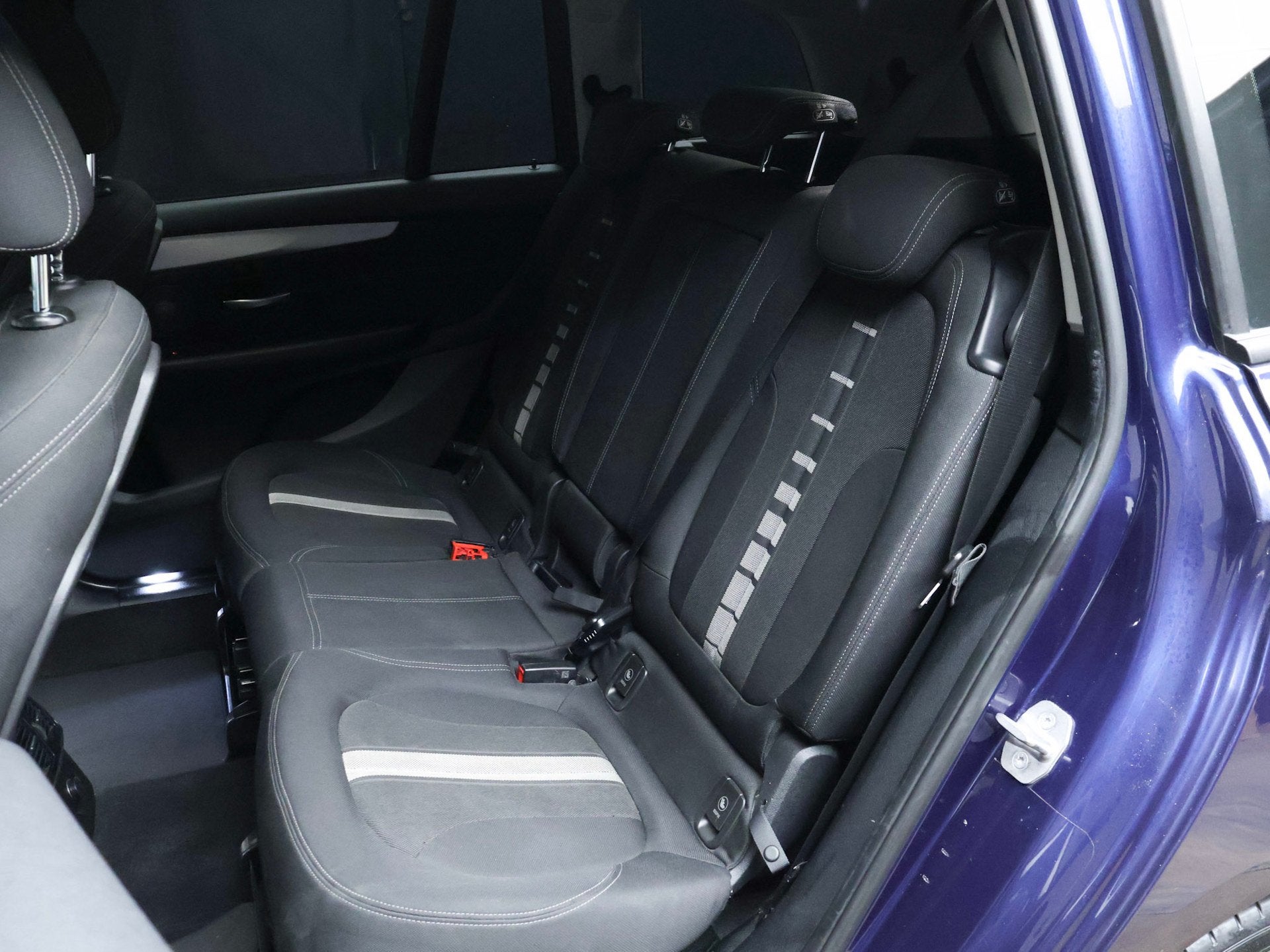 Foto 29 van BMW 2-serie Gran Tourer 220i Centennial High Executive 7p. S