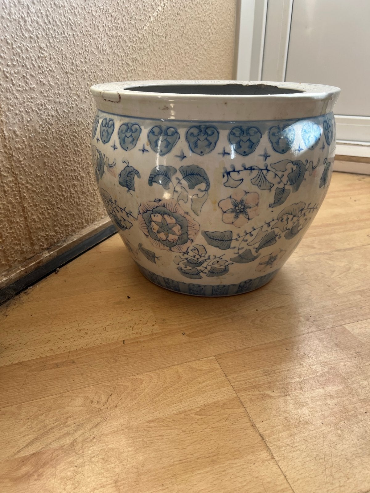 Grote Chinese bloempot met blauw-wit decor, Tuin en Terras, Bloempotten, Gebruikt, Aardewerk, Binnen, Minder dan 40 cm, 40 cm of meer