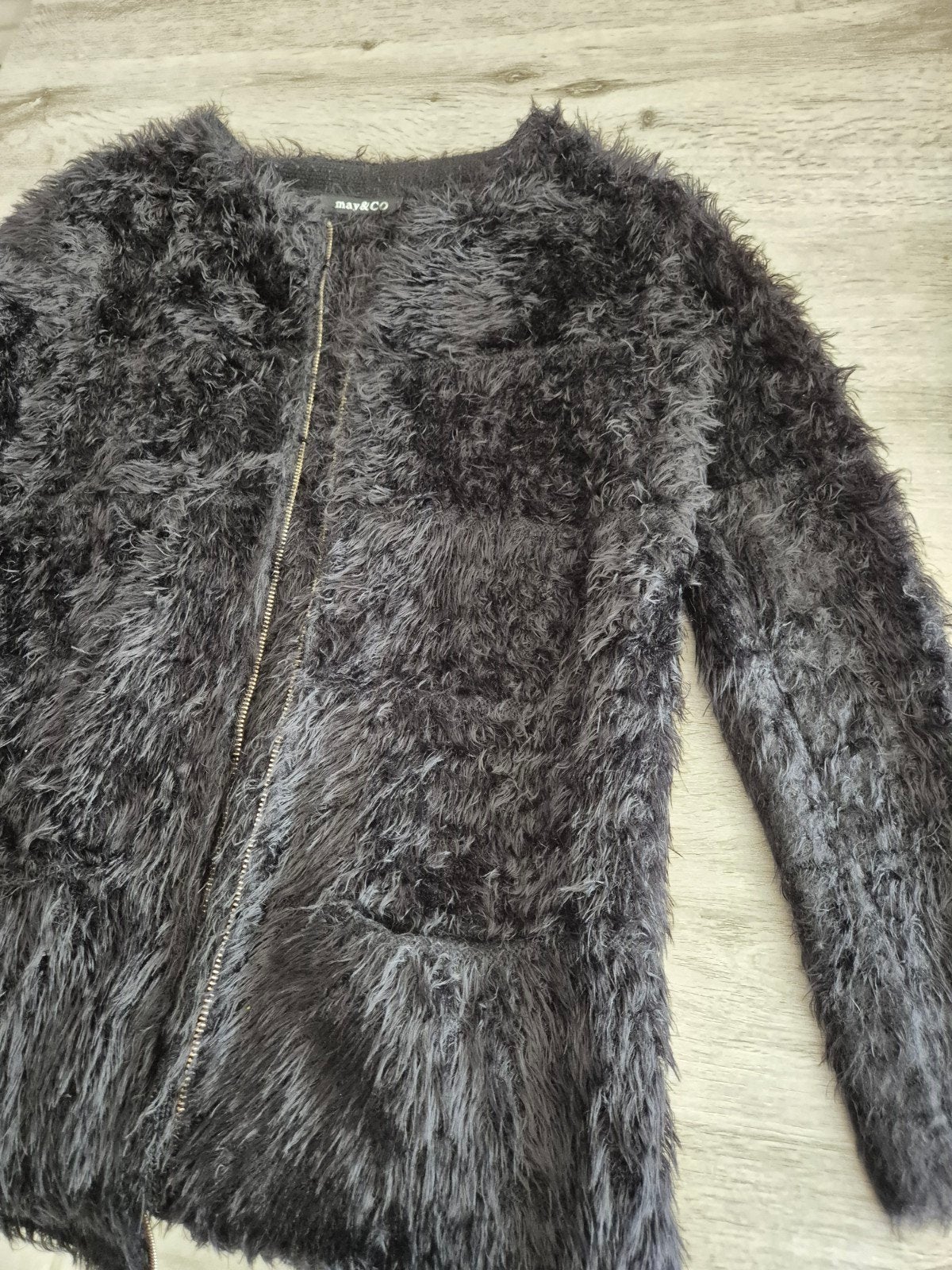 Zwart pluizig vest van May&Co, Kleding | Dames, Zwart, Zo goed als nieuw, May&Co, Ophalen