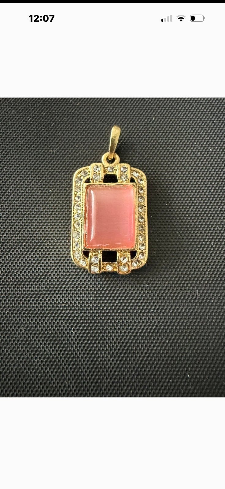 Gouden ketting hanger met rose steen en strassteentjes, Overige materialen, Overige voorstellingen, Nieuw, Ophalen of Verzenden