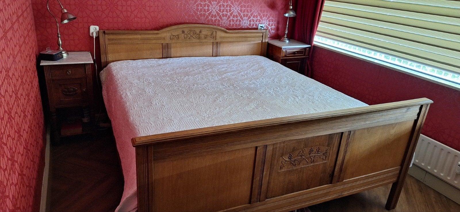 Antiek houten bed 180x200cm slaapkamer, Antiek en Kunst, Ophalen
