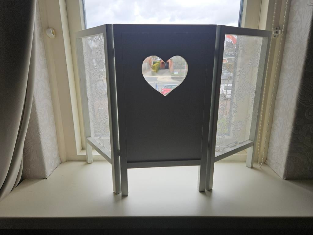 Decoratief kamerscherm met hartje voor vensterbank, Huis en Inrichting, Woonaccessoires | Kamerschermen, Ophalen of Verzenden