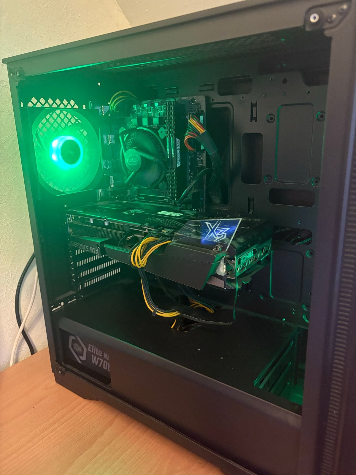 Foto 11 van Gaming PC RTX 3070 | i7-10700F | 32GB RAM | 1TB SSD
