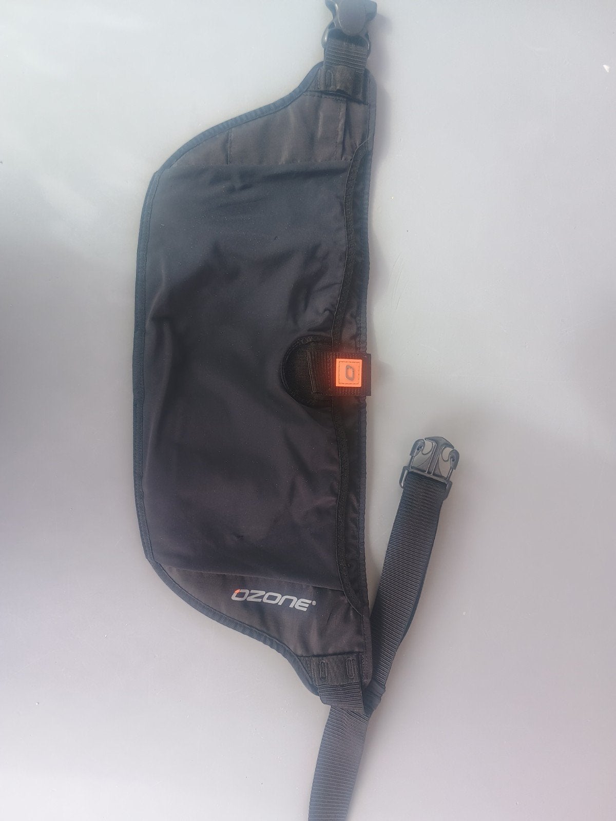 Ozone stashbelt v1 parawing tas, Ophalen of Verzenden, Gebruikt, Wingsurf-accessoire