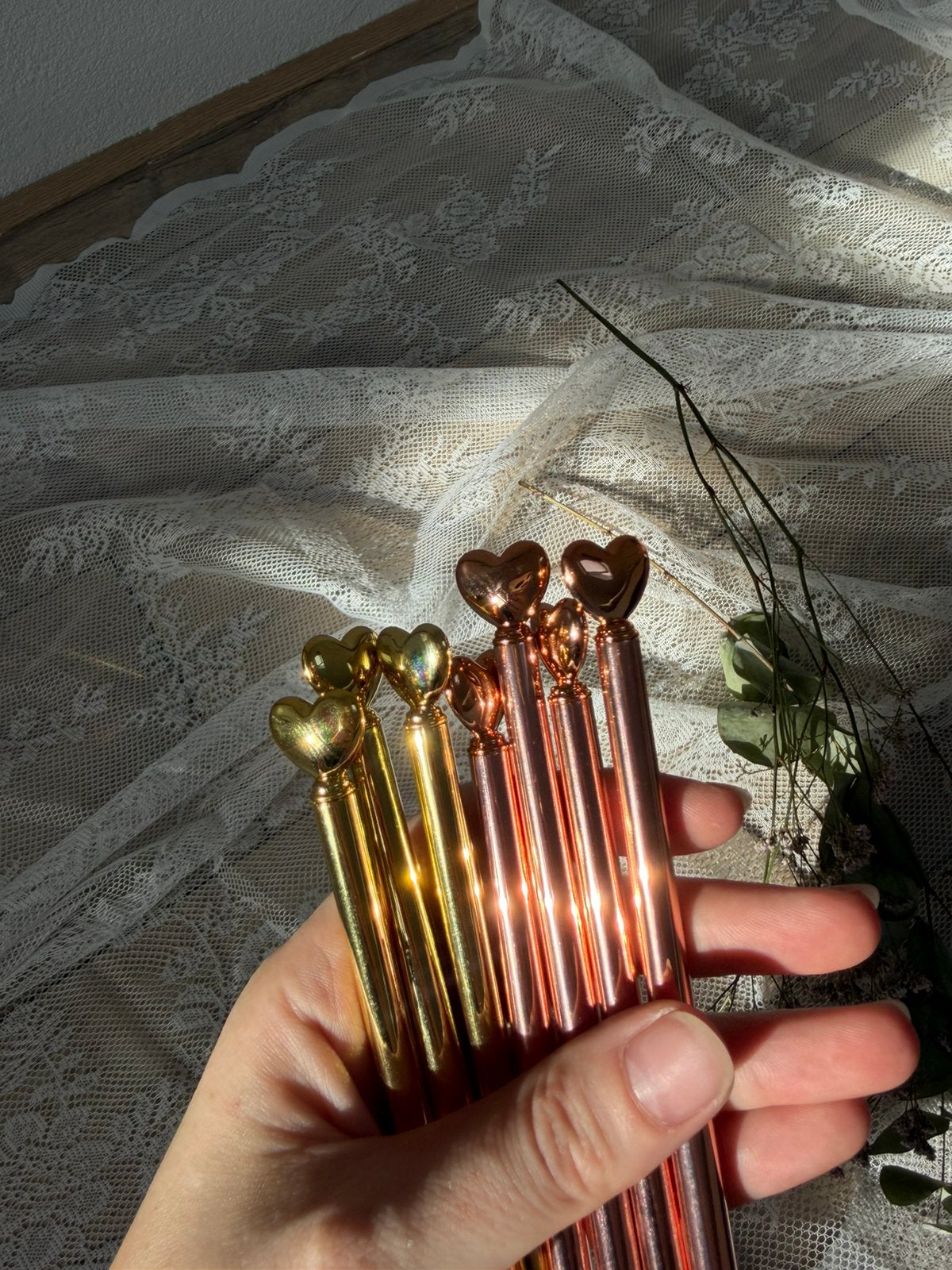 8x hartjes pen, roségoud en goud kleur, Ophalen of Verzenden, Zo goed als nieuw