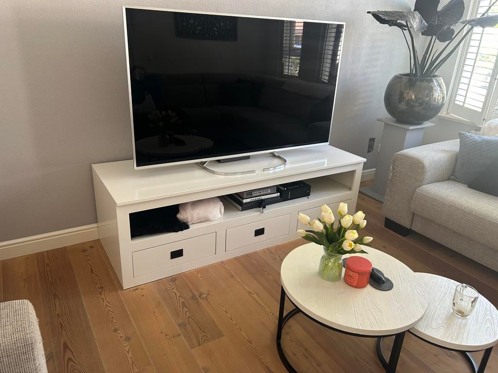 Tv meubel, Ophalen