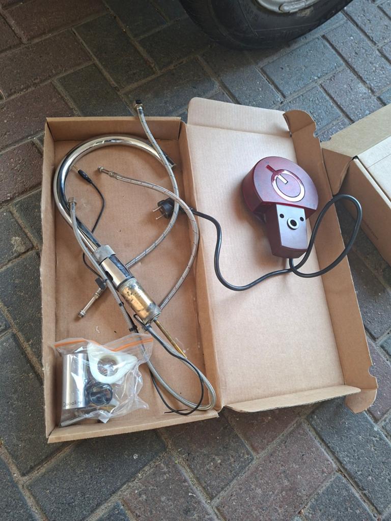 Oude type Quooker kraan (onderdelen), Witgoed en Apparatuur, Fornuizen, Gebruikt, Vrijstaand, Gas, Minder dan 85 cm, Ophalen