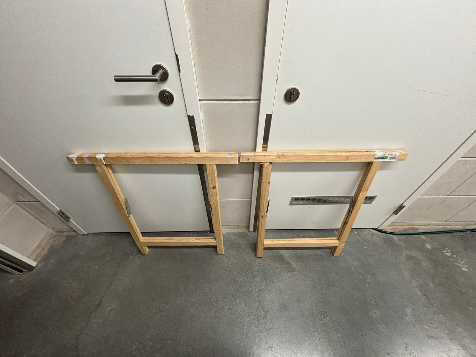 2x houten schragen - handig voor klussen, Ophalen of Verzenden, Zo goed als nieuw, 70 tot 120 cm, Inklapbaar