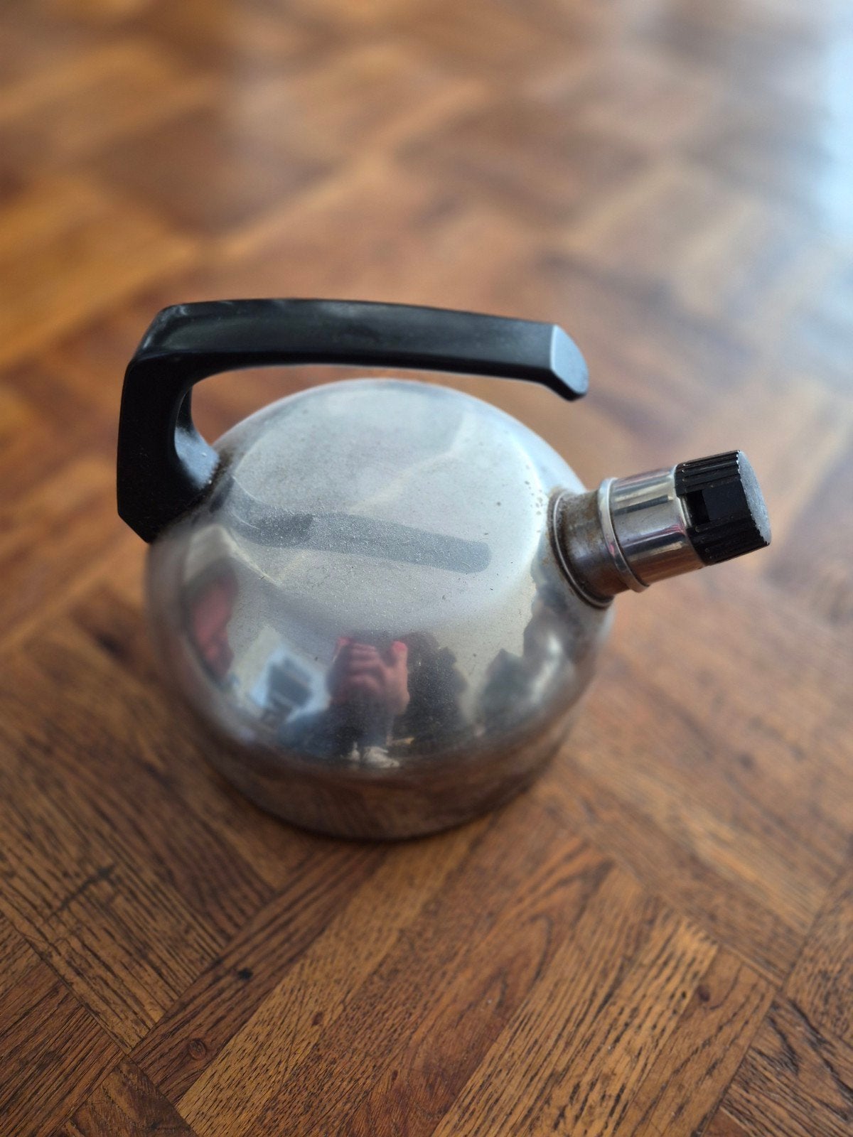 Vintage roestvrijstalen fluitketel met zwart handvat, Gebruikt, Zilver, Metaal, Overige merken