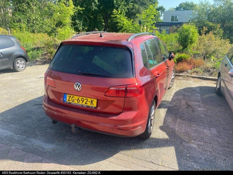 VW Golf Sportsvan 1.6 TDI 81KW 7-DSG 2015 Rood. Lounge, Auto's, Stof, Euro 6, 4 cilinders, Adaptive Cruise Control