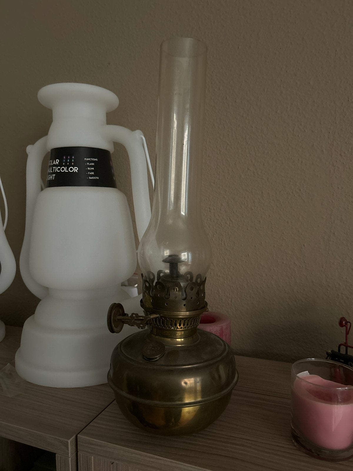 Antieke Messing Olielamp met Glazen Kap, Ophalen of Verzenden