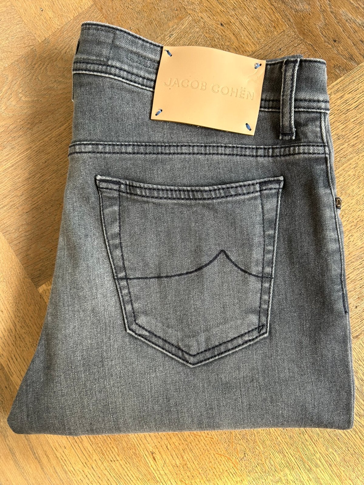 ZGAN Jacob Cohen Bard jeans maat 36, ingekort, Ophalen of Verzenden, Zo goed als nieuw, Grijs, W36 - W38 (confectie 52/54)