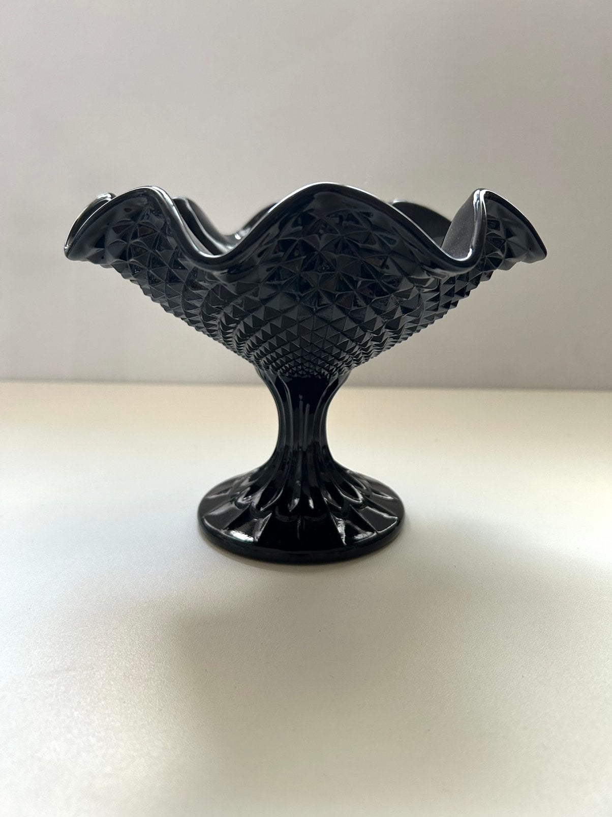 Vintage zwarte hobnail schaal, Antiek en Kunst, Ophalen of Verzenden