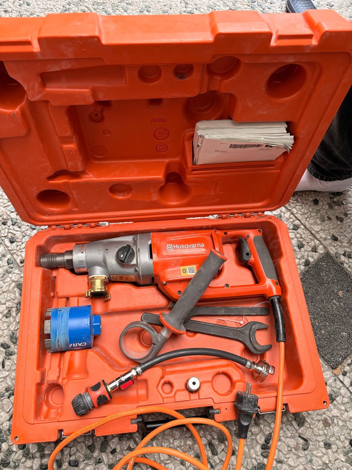 Husqvarna DM 200 professionele diamantboormachine, Ophalen, Boormachine, Gebruikt, 600 watt of meer
