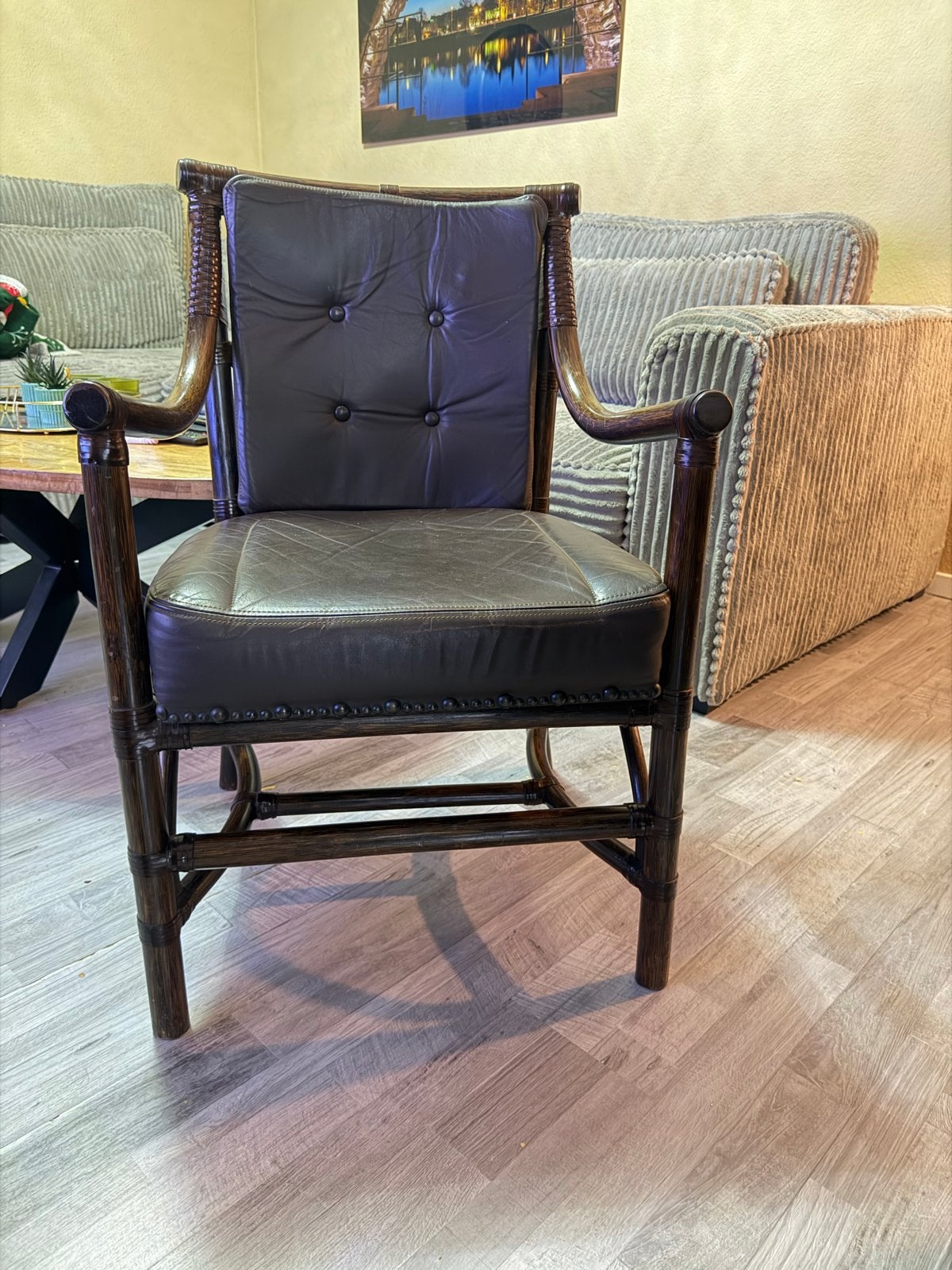 Vintage rotan stoel met leren bekleding, Antiek en Kunst, Ophalen
