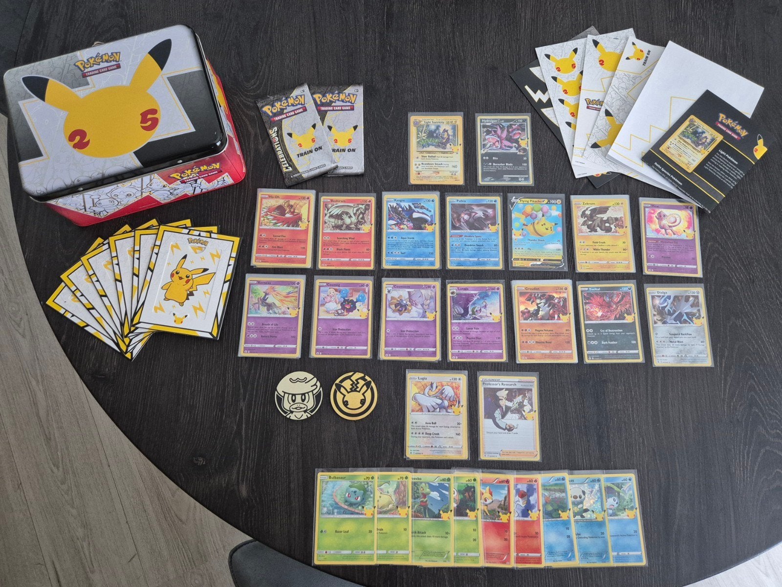 Pokémon 25th Anniversary Celebrations set, Hobby en Vrije tijd, Ophalen of Verzenden, Zo goed als nieuw