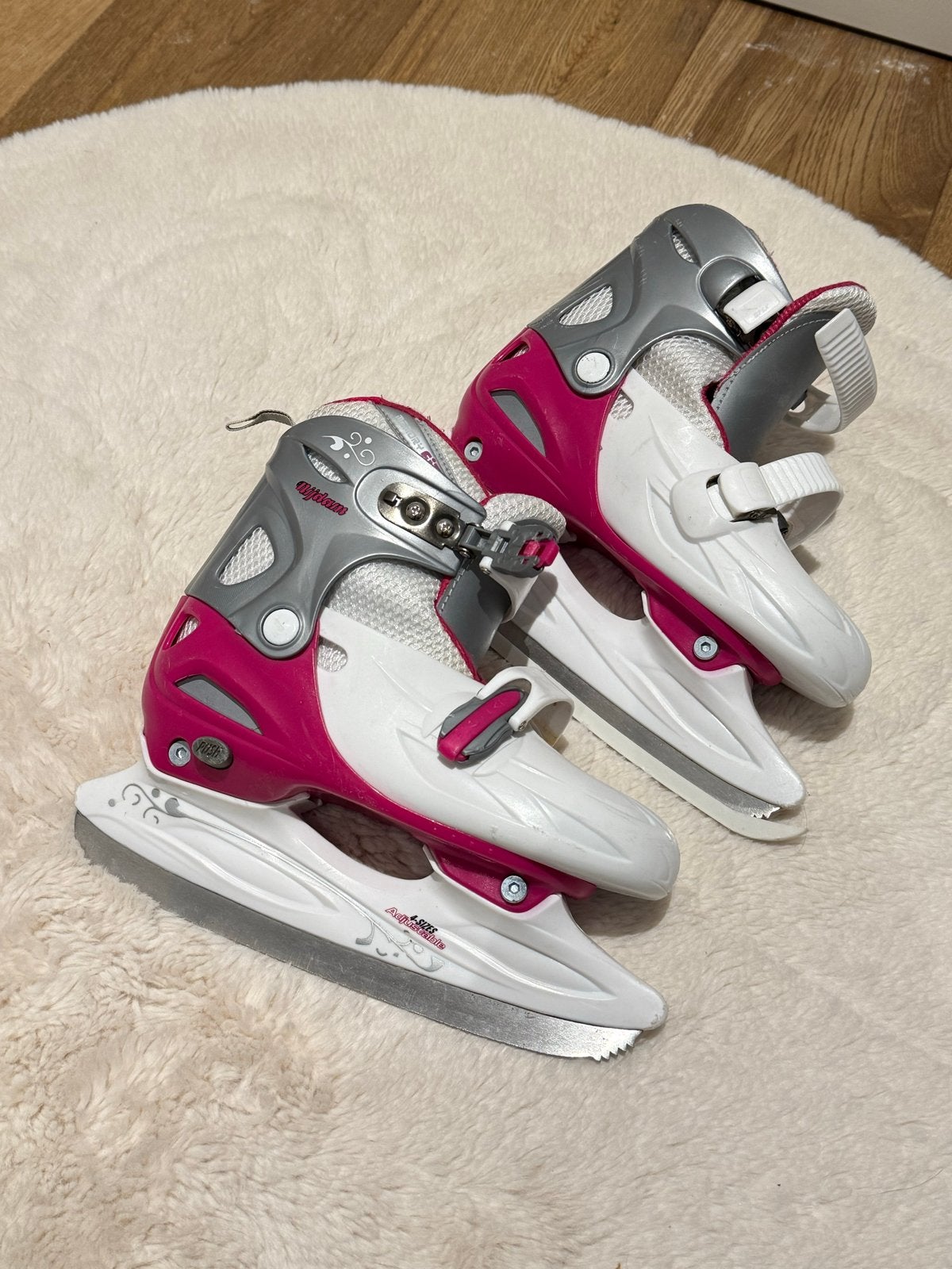 Verstelbare schaatsen roze/wit, maat 34-37, Sport en Fitness, Schaatsen, Ophalen of Verzenden, Gebruikt, Kunstschaatsen, Overige merken