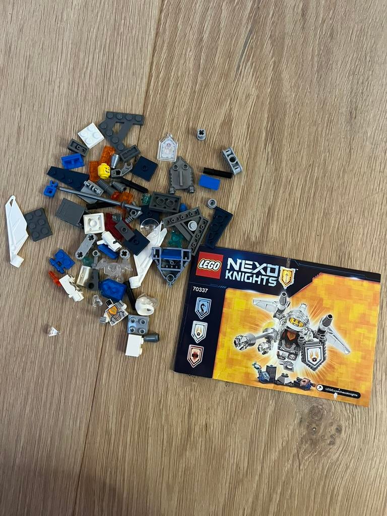 Lego nexo knights 70337 set, Overige thema's, Lego, Ophalen of Verzenden, Zo goed als nieuw