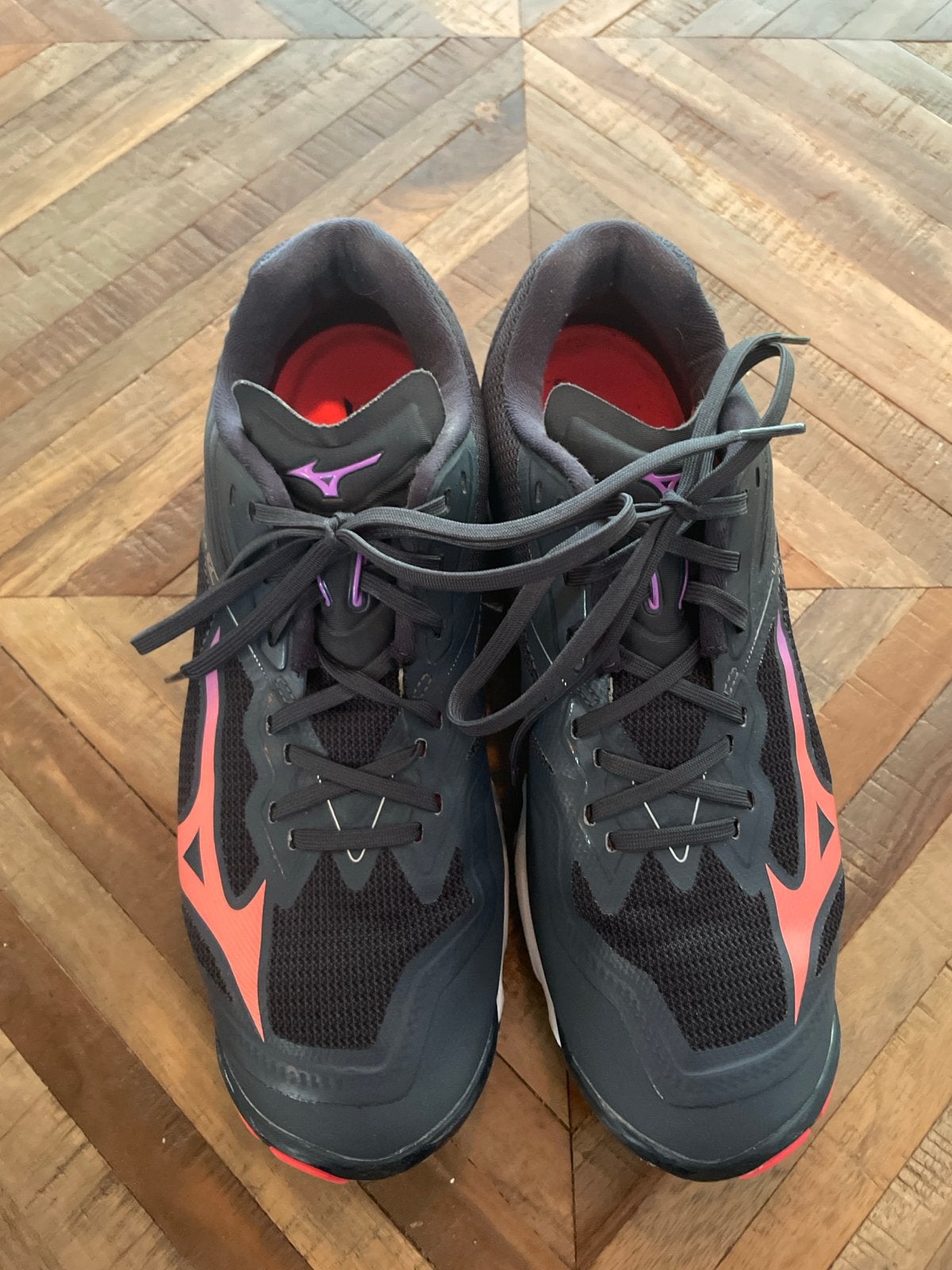 Mizuno Wave Lightning Z6 Volleybalschoenen - Maat 42.5, Ophalen of Verzenden, Zo goed als nieuw