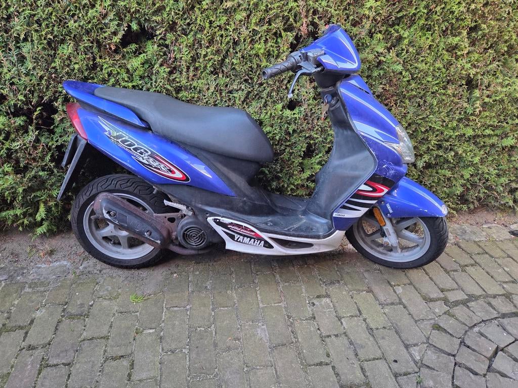 Yamaha jog R bj 2006, Fietsen en Brommers, Scooters | Yamaha, Gebruikt, JogR of RR, Maximaal 45 km/u, Tweetakt, Ophalen