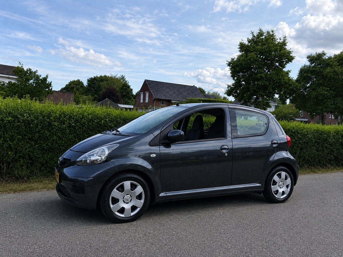 Toyota Aygo airco !! 5 deurs, Voorwielaandrijving, Zwart, 4 stoelen, 68 pk