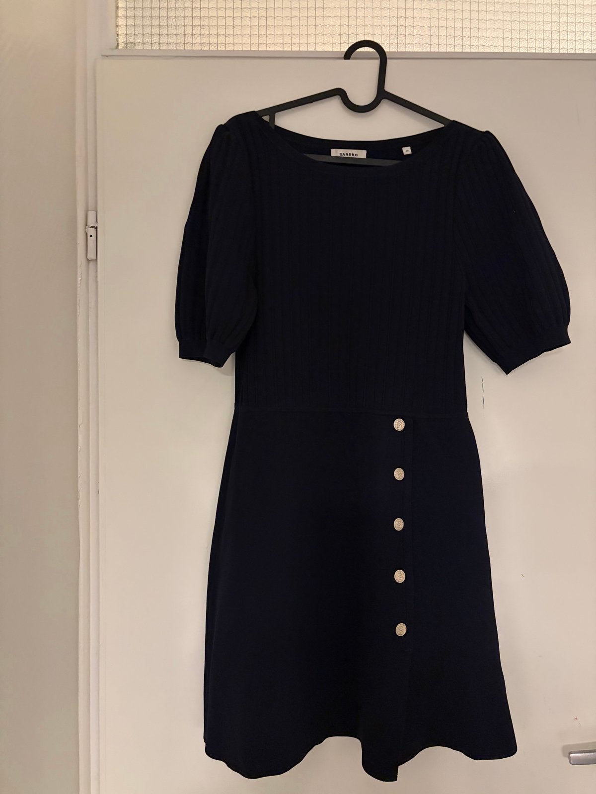 Sandro jurk met gouden knopen, Kleding | Dames, Jurken, Maat 38/40 (M), Blauw, Ophalen of Verzenden, Zo goed als nieuw