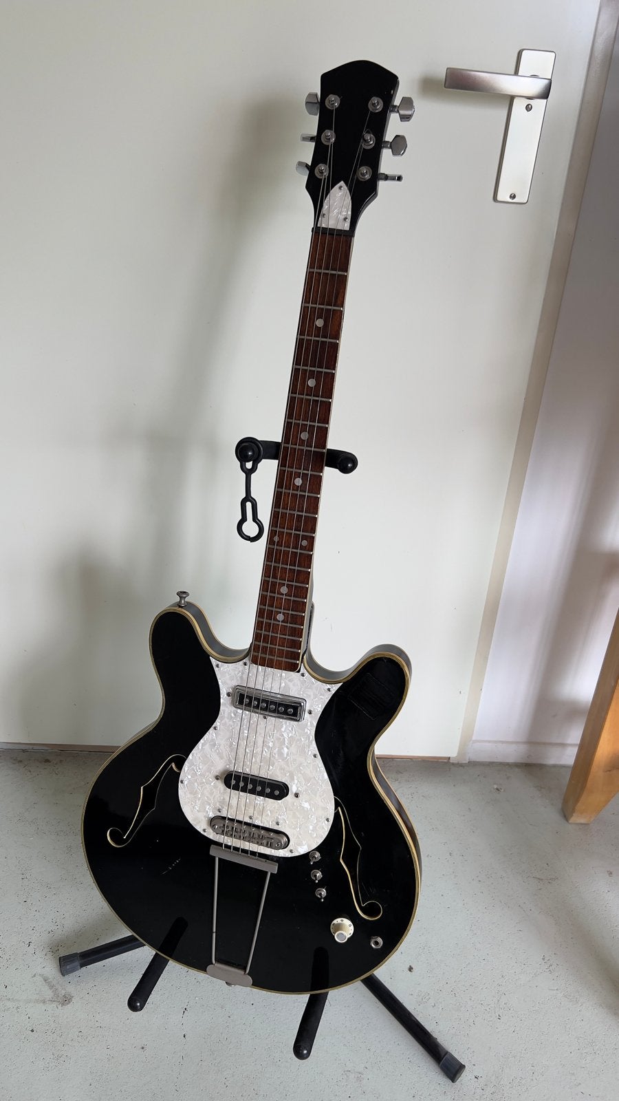 Vintage Semi-Hollow Body Elektrische Gitaar Zwart, Muziek en Instrumenten, Snaarinstrumenten | Gitaren | Elektrisch, Ophalen, Gebruikt