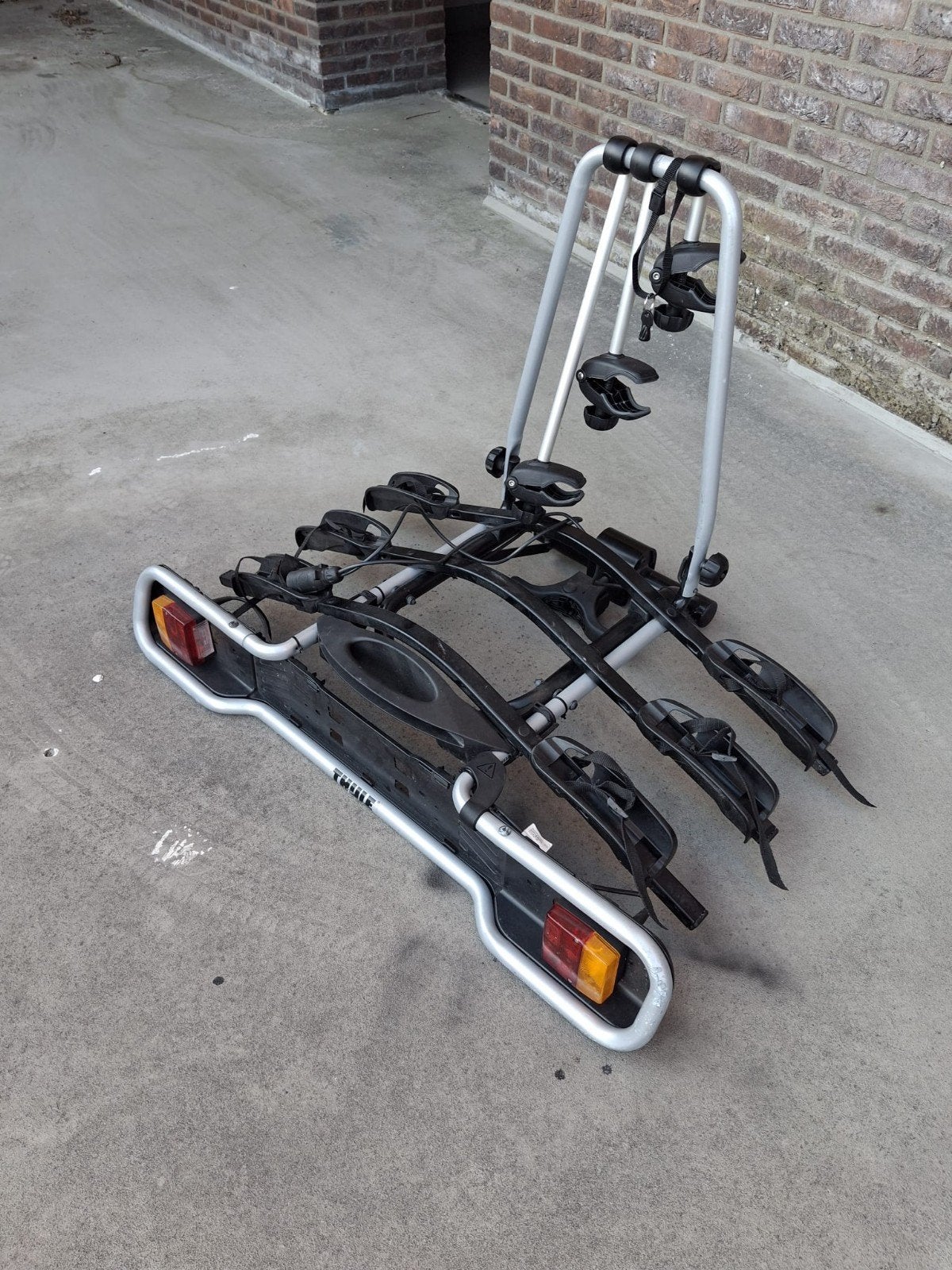 Thule fietsendrager kantelbaar voor 3 fietsen (2 e-bikes), Auto diversen, Fietsendragers, 3 fietsen of meer, Gebruikt, Ophalen of Verzenden