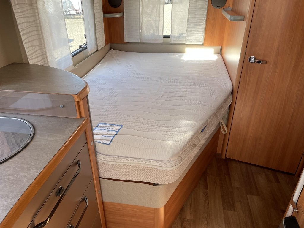 Eriba Nova GL 485 - Zeer compleet -, Caravans en Kamperen, Caravans, Rondzit, Schokbreker, Tot en met 2, Bedrijf