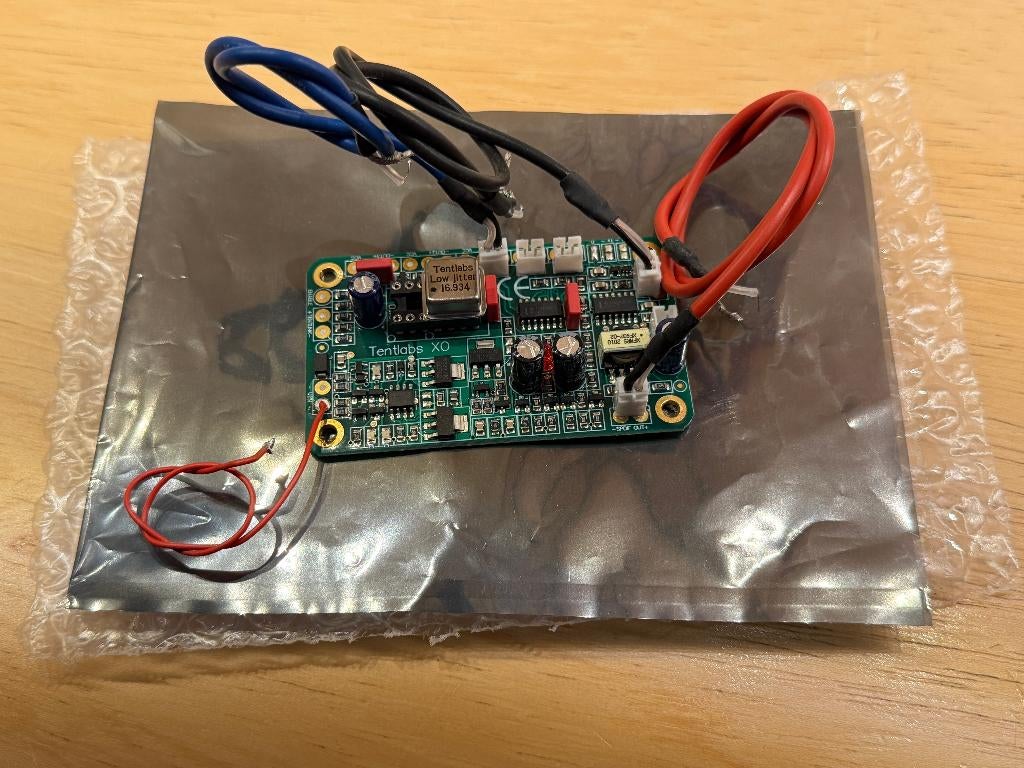 Tentlabs Low Jitter Clock XO3.2XO3.2 freq. 16,9344MHz, Ophalen, Zo goed als nieuw