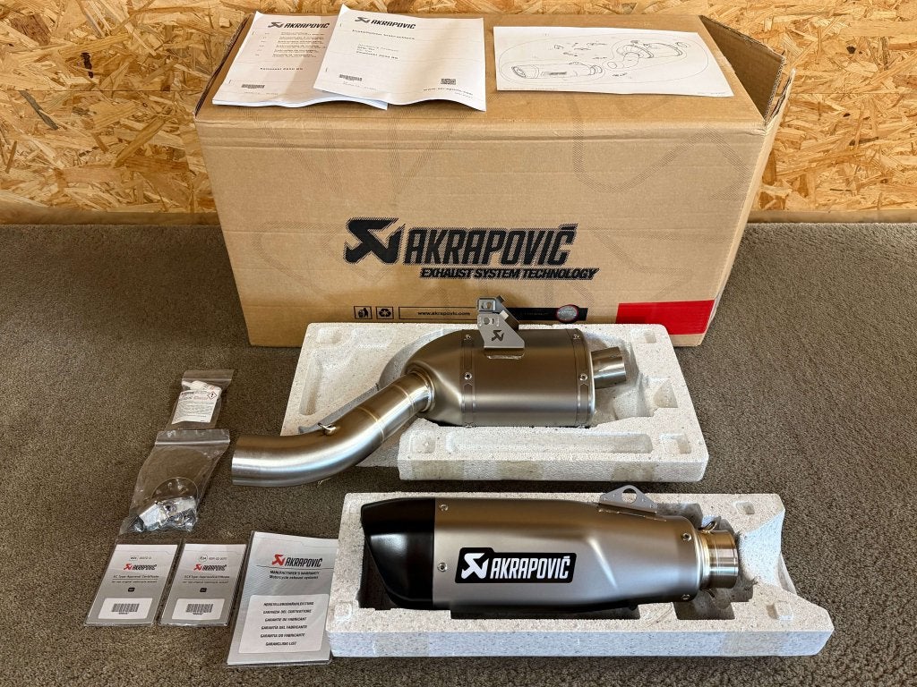 Akrapovic uitlaat demper Kawasaki Z650RS Z650 RS 2022-2024, Motoren, Verzenden, Nieuw, Media@akrapovic.com, Malo Hudo 8a, Ivančna Gorica, 1295, SI