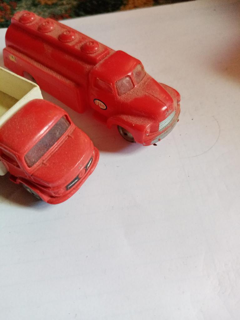 2 Vintage LEGO Vrachtwagens Jaren '60 - Rood, Hobby en Vrije tijd, Modelbouw | Auto's en Voertuigen, Gebruikt, Ophalen of Verzenden